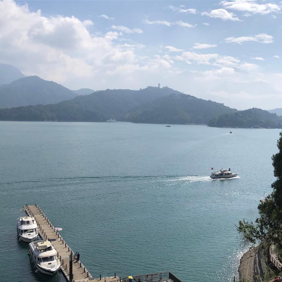 Sun Moon Lake Long Xing Homestay Yuchi Exterior photo