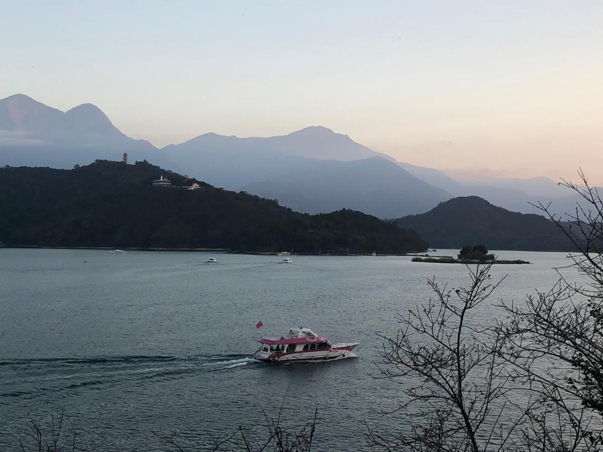 Sun Moon Lake Long Xing Homestay Yuchi Exterior photo