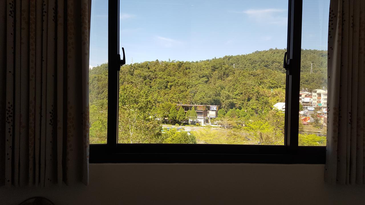 Sun Moon Lake Long Xing Homestay Yuchi Exterior photo